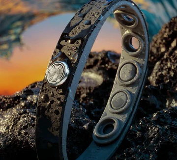 Amazing and trending jewelry hides the tech engineering to be your personal protection against EMF emissions.  Trendy and beautiful EMF personal protection jewelry. 